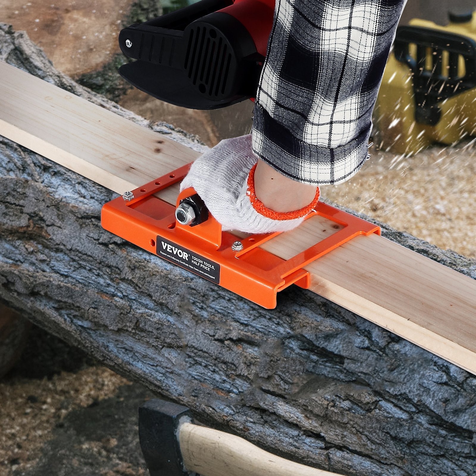 VEVOR Chainsaw Mill, Vertical Lumber Cutting Guide with 2"-6" Cutting Width, Cast Iron Portable Timber Chainsaw Attachment, Lightweight Wood Timber Milling Attachment for Builders and Woodworkers 