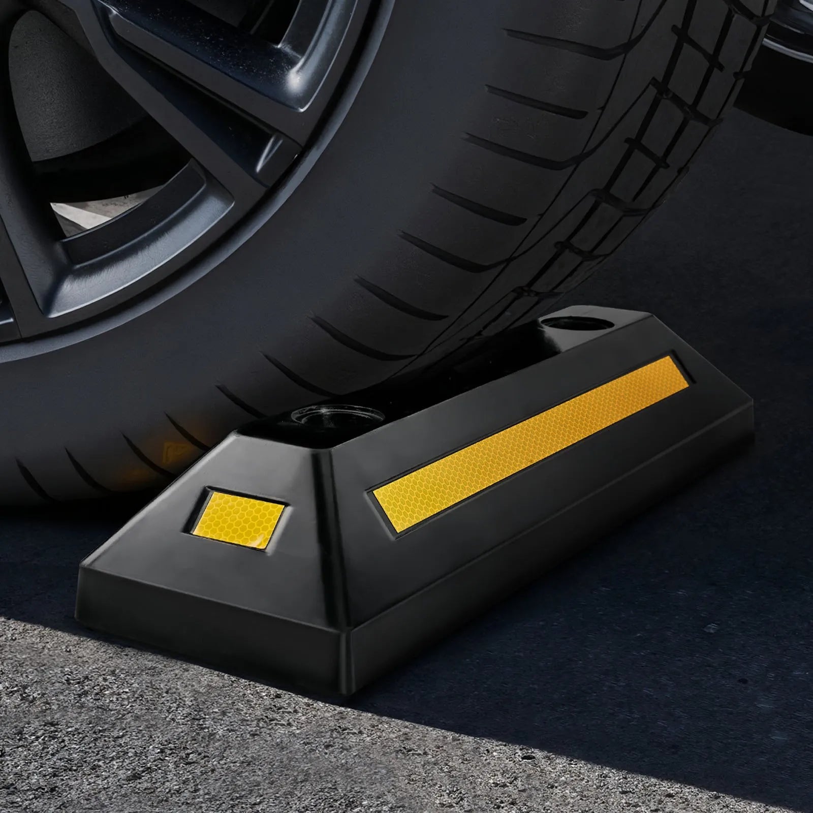 VEVOR Parking Stopper, 21.6 Inch 2 Pcs Heavy Duty Parking Aid for Garage, Rubber Curb Garage Floor Stopper with Reflective Strips, Aid Gadgets for Cars Vans Trucks Tire Wheel Guide Block Stops Bumpers 