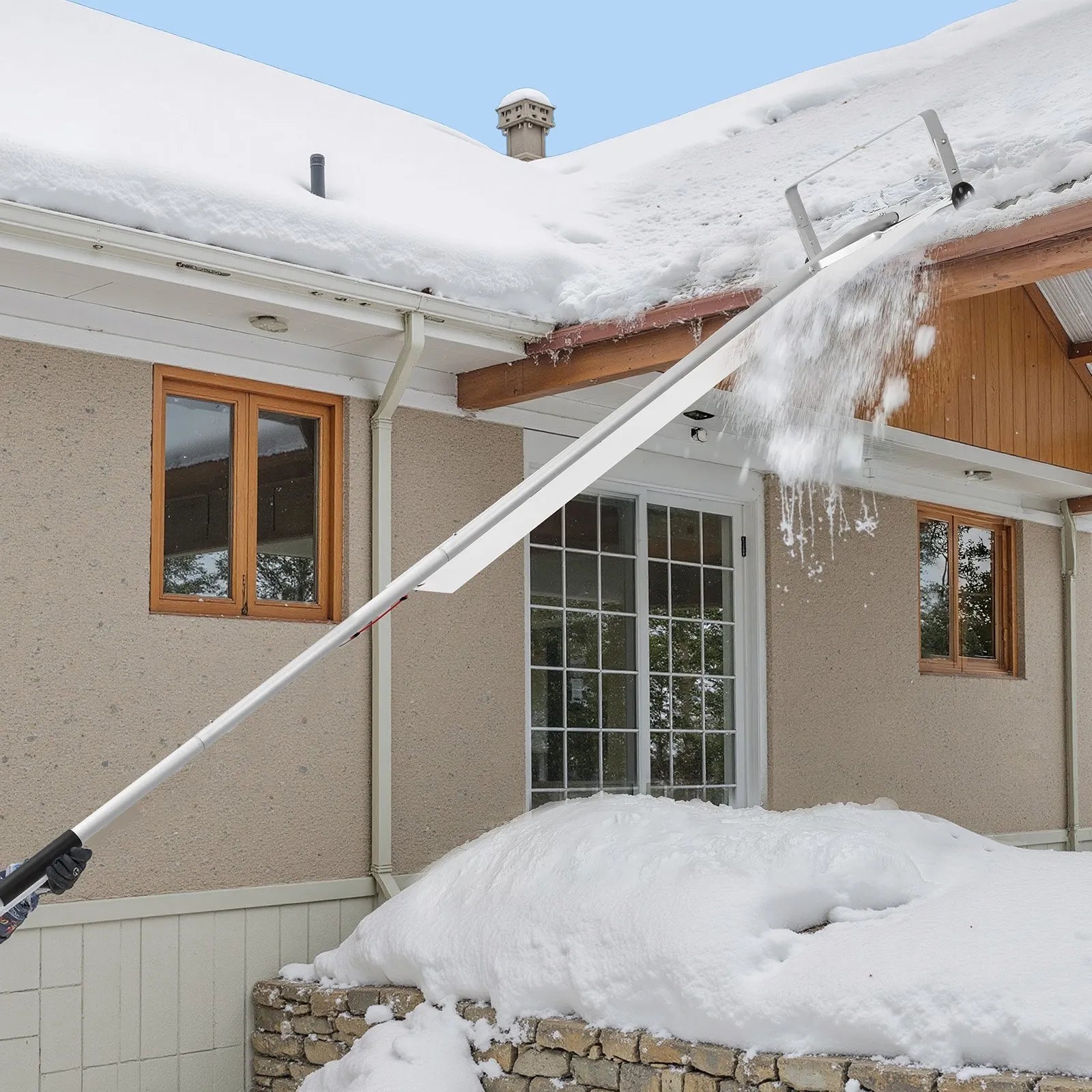VEVOR Snow Roof Rake, 18.5 in Aluminum Blade, 5.2-30 ft Adjustable Roof Snow Scraper with Wheels & Slide, , Lightweight Snows Removal Tool for House Rooftop Leaves Debris Clearing 