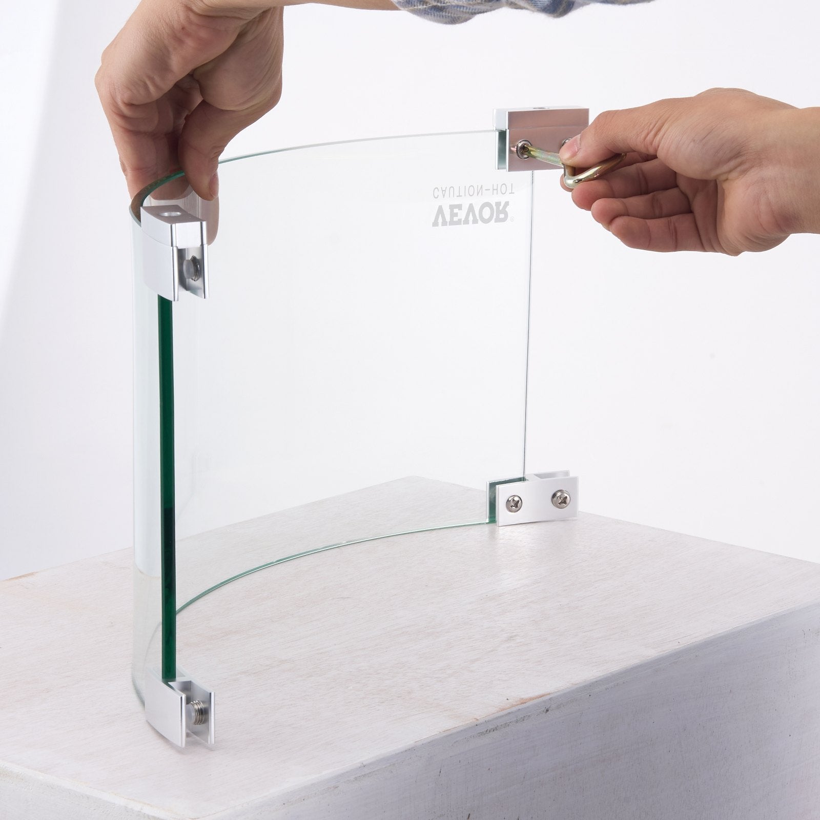 VEVOR Fire Pit Wind Guard, 26 x 26 x 6 Inch Glass Flame Guard, Round Glass Shield, 1/4-Inch Thick Fire Table, Clear Tempered Glass Flame Guard, Steady Feet Tree Pit Guard for Propane, Gas, Outdoor 