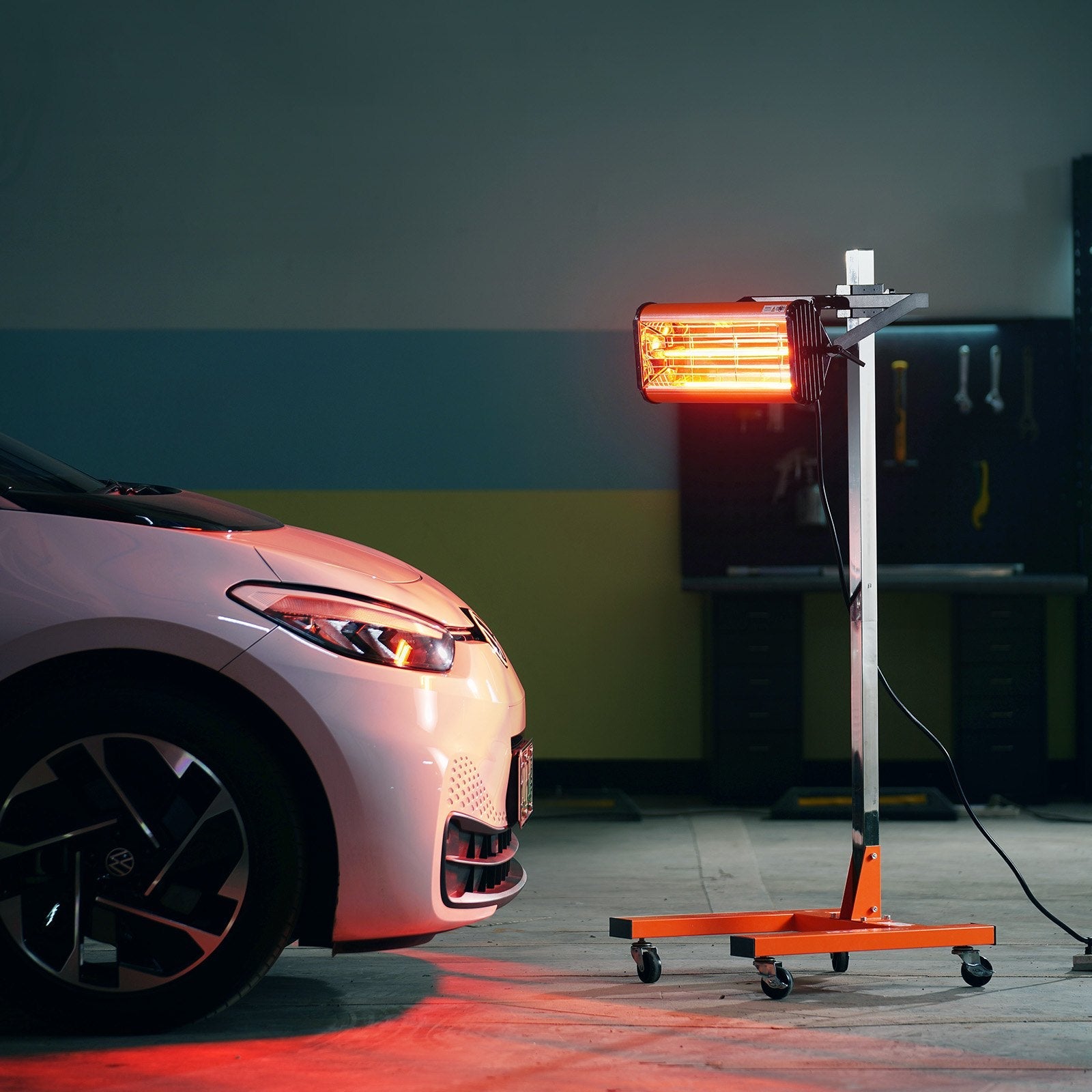 VEVOR Infrared Curing Lamp, 1500W 1-60 min Timing, Auto Heating Car Curing Light with Bracket, 3.44 sq.ft Baking Area Spray Baking Booth Heaters, Paint Dryer for On-Site Repair, Engine Drying 