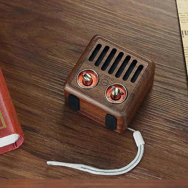 Wooden Bluetooth Speakers Retro Solid Wooden Audio With Radio Card 