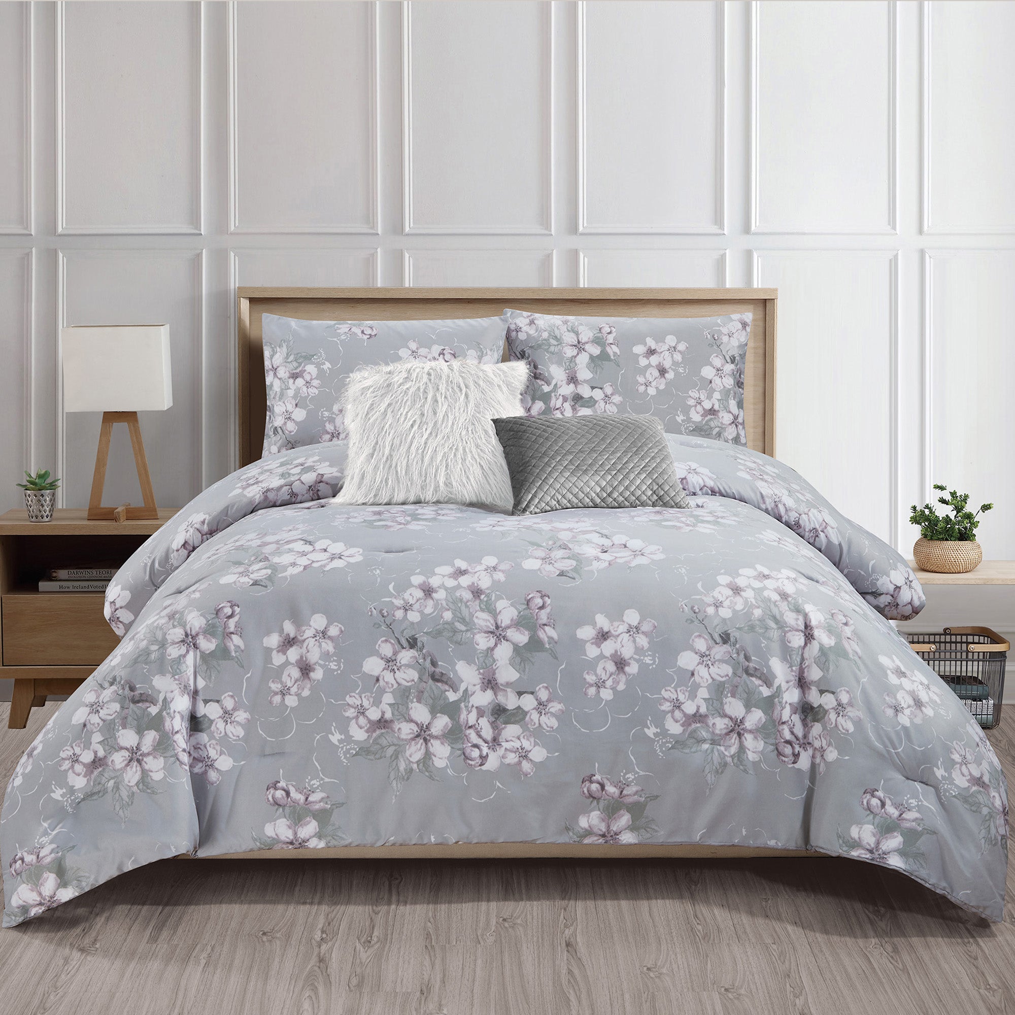 Wov Printed Microfiber Comforter Bedding Set 5 Piece King Alysse 