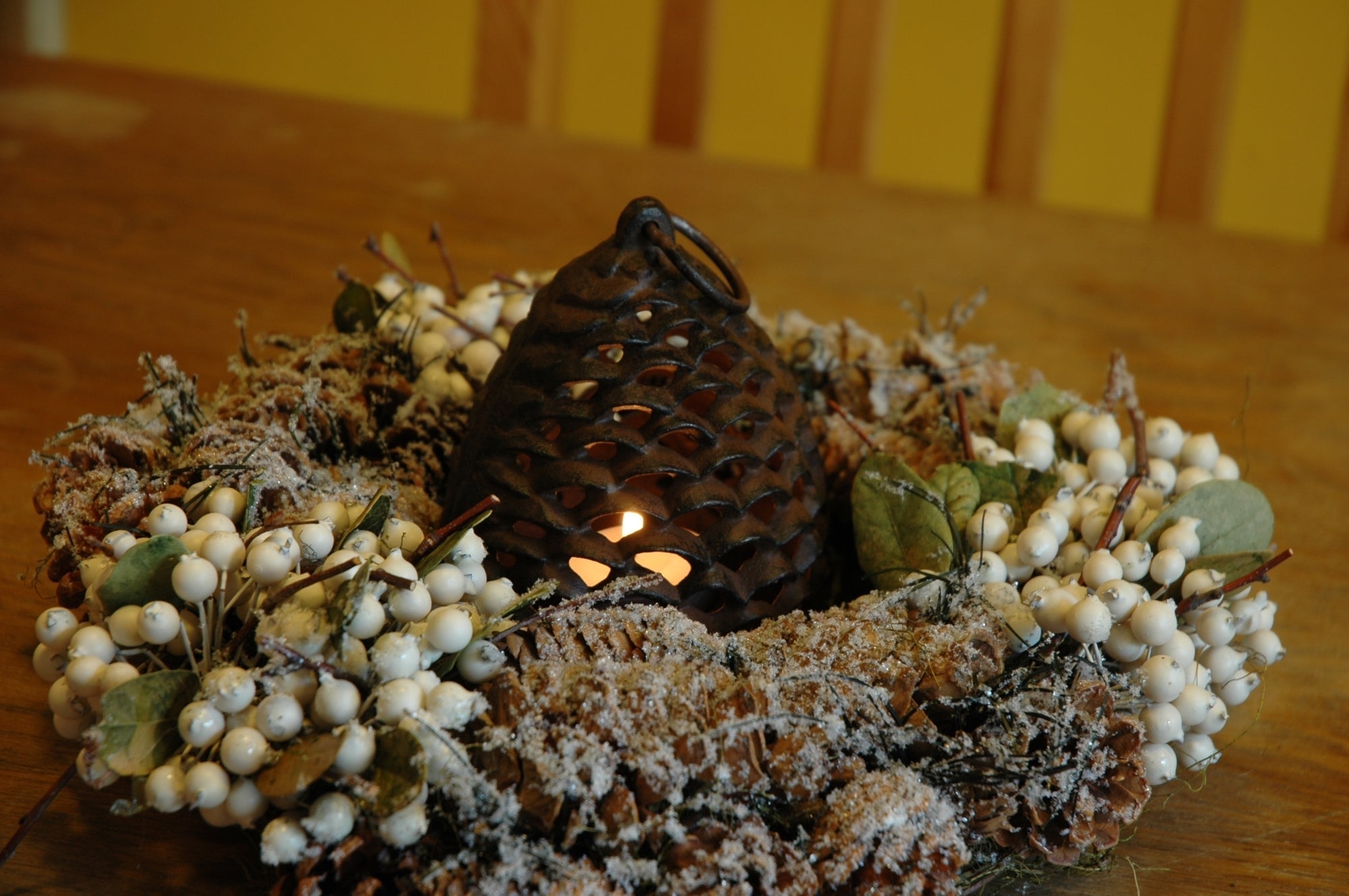 Pinecone Lantern S 